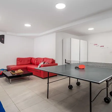 Albi By Interhome Kostrena
